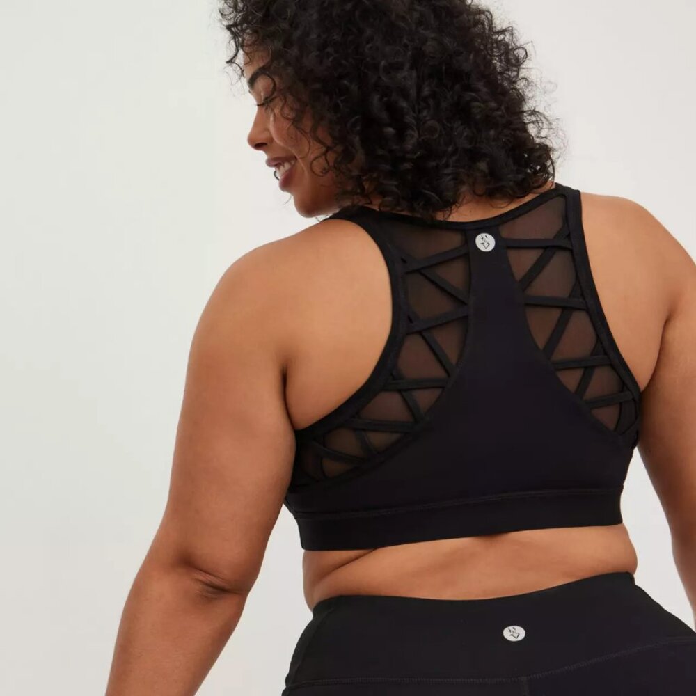 Torrid Active Sports Bra with Mesh and Strap Details Size 0 (Large)